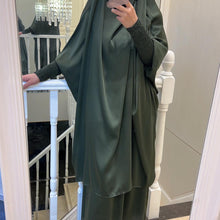 Load image into Gallery viewer, Emerald Green Jilbab
